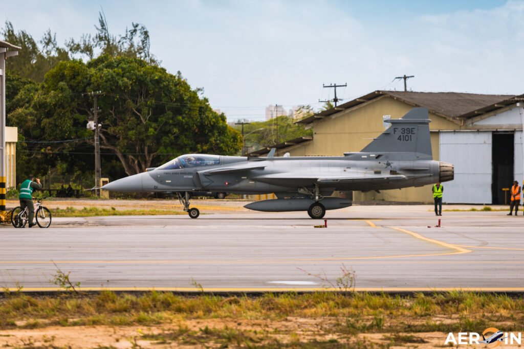 Força Aérea Brasileira participa da LAAD 2025 no Rio de Janeiro