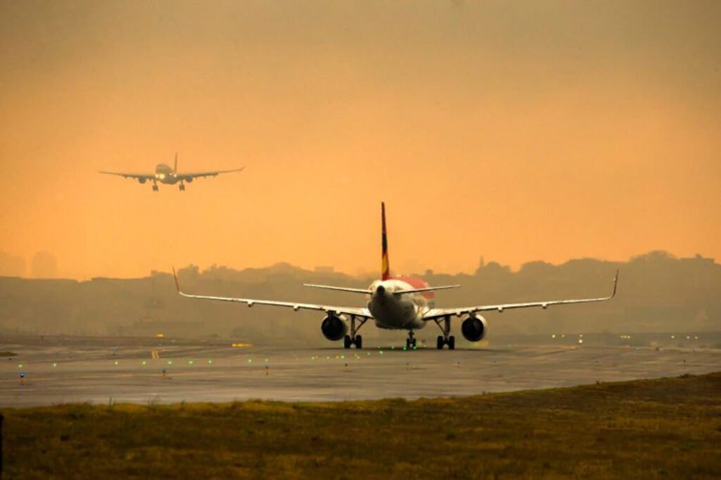 Câmara analisa projeto que propõe taxação de emissões de carbono no transporte aéreo e no terrestre