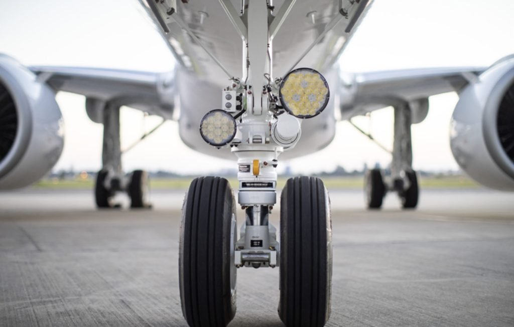 Assista hoje ao conteúdo gratuito, com um engenheiro da Embraer, sobre projeto de trem de pouso de aeronaves