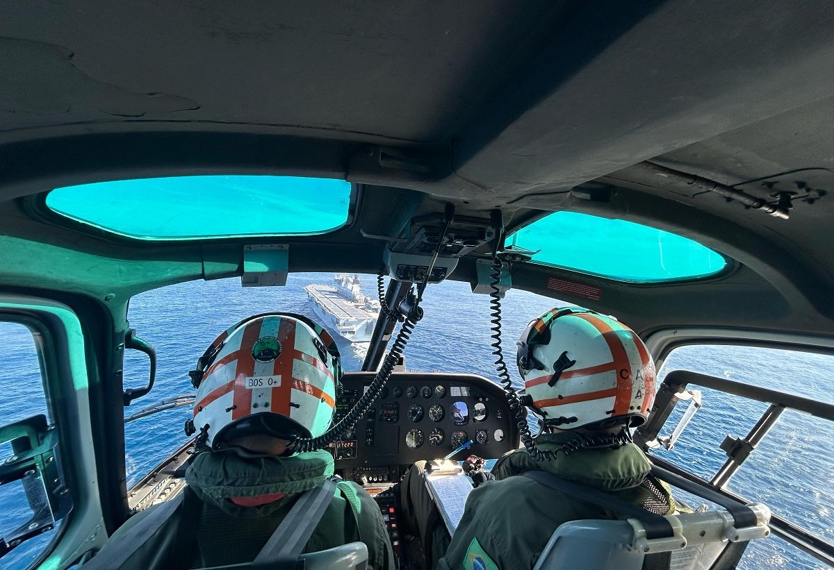 Esquadrões de helicópteros apoiam o NAM “Atlântico” em comissão de testes após período de docagem