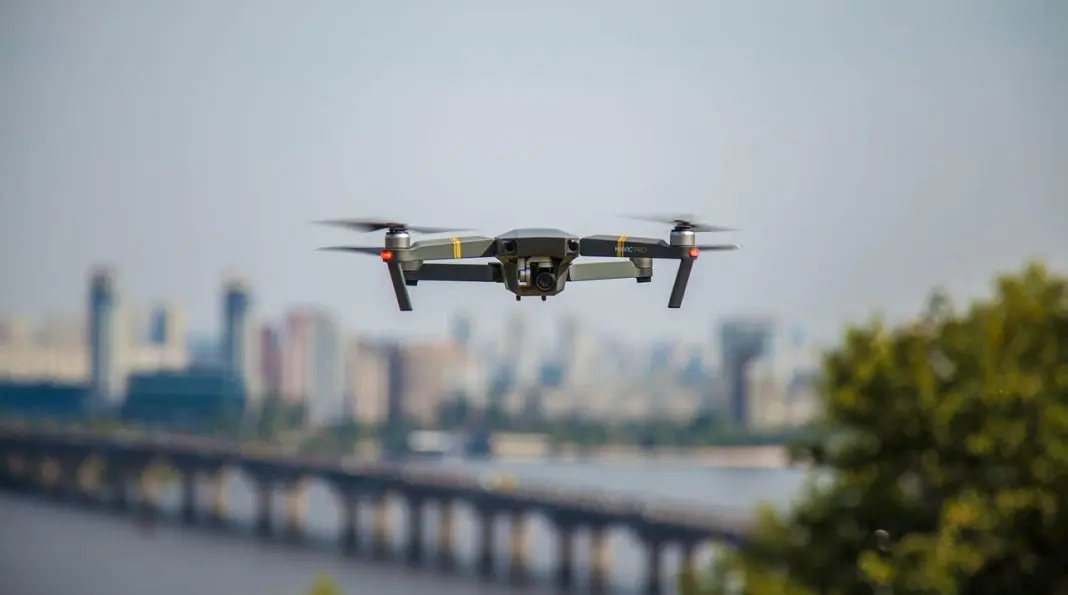 Drones interrompem voos em Guarulhos e colocam em risco segurança