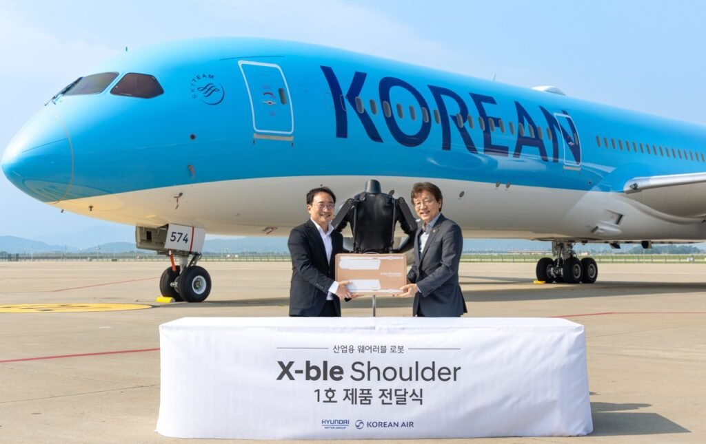 Hyundai Motor e Kia entregaram o primeiro robô vestível da Korean Air; entenda para que ele serve