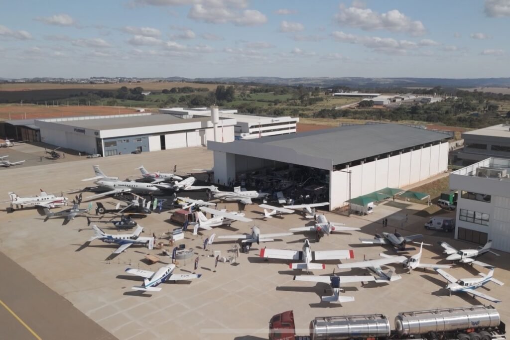 Com 31 aeronaves expostas e 53 marcas, Aviation XP Centro-Oeste 2025 reuniu mais de 2.800 visitantes