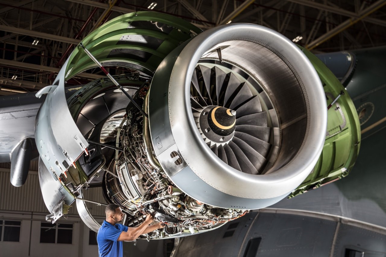 Super App da Anac ganha nova jornada para mecânicos de manutenção aeronáutica